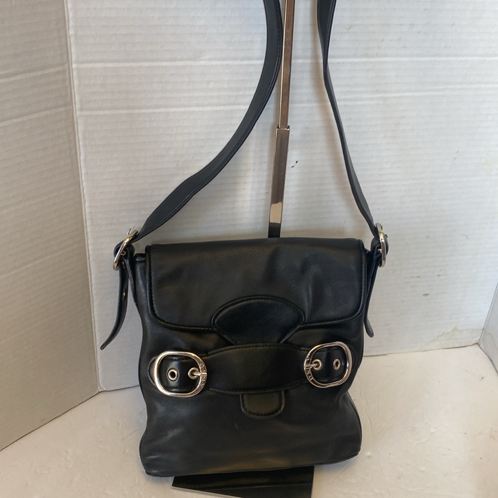 VGUC. DKNY black leather Crossbody bag.